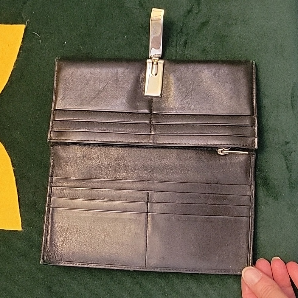 Ferragamo - Picture 4 of 8
